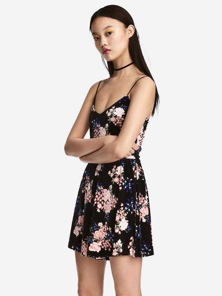 

Комбинезон H&M 0526739_01  Черный, Комбинезон H&M 0526739_01 40 Черный
