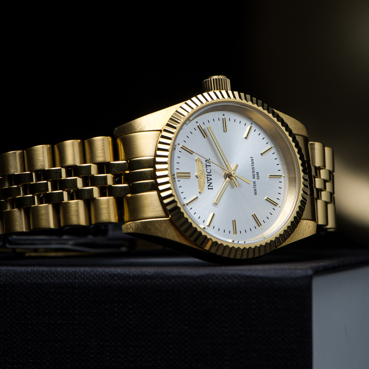 

Американские наручные часы Invicta (Инвикта) 29407 золото
