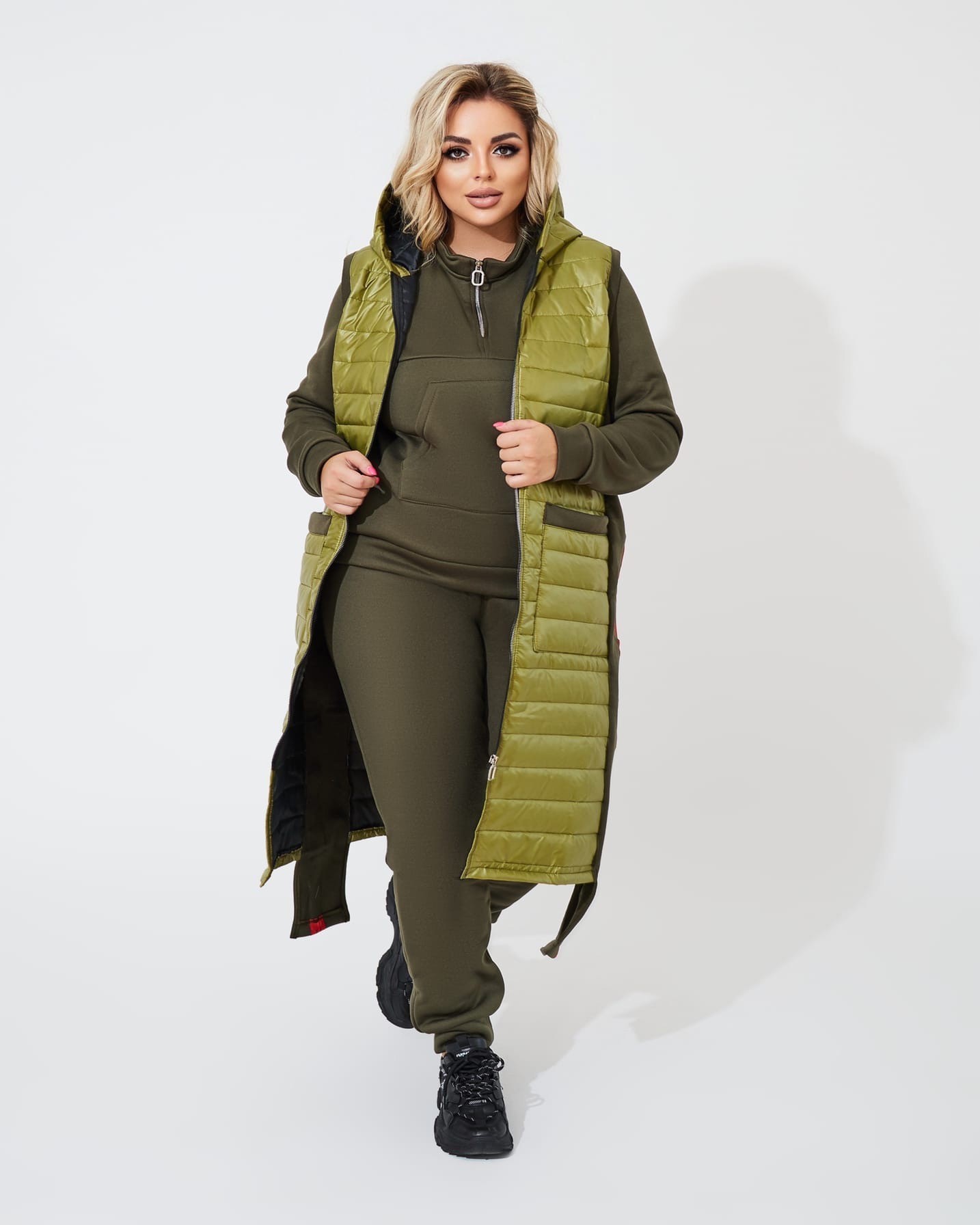 

Спортивный костюм трехнить на флисе с длинной жилеткой на синтепоне с капюшоном Miss Podium Хаки, Спортивный костюм трехнить на флисе с длинной жилеткой на синтепоне с капюшоном Miss Podium Хаки 56-58