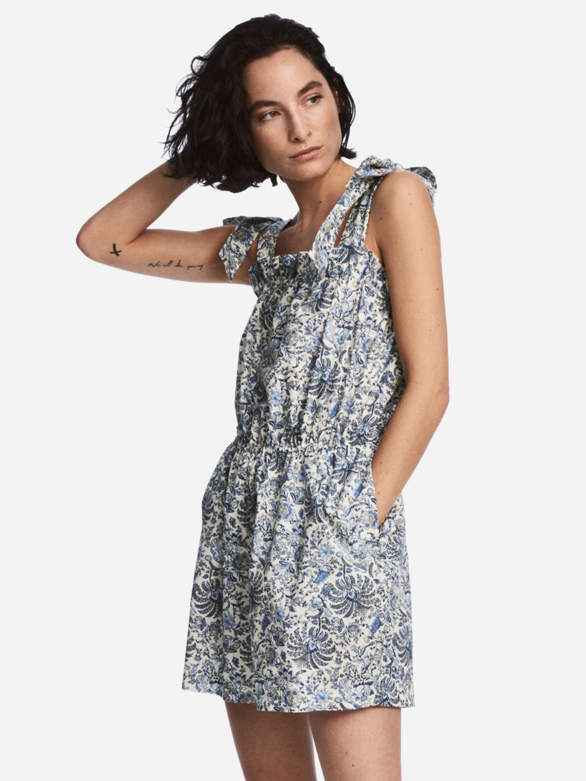 

Комбинезон H&M 529942612  Молочный с голубым, Комбинезон H&M 529942612 36 Молочный с голубым