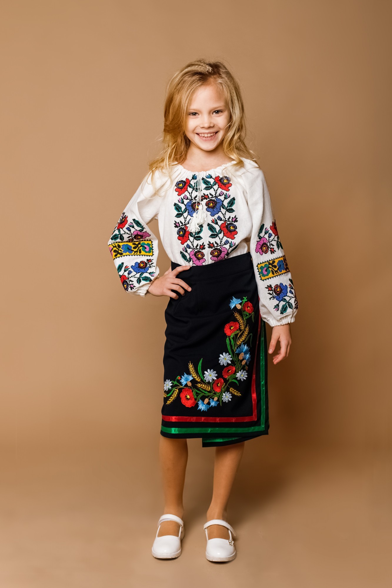 

Вышиванка Piccolo L Мальованка 152 см Молочная