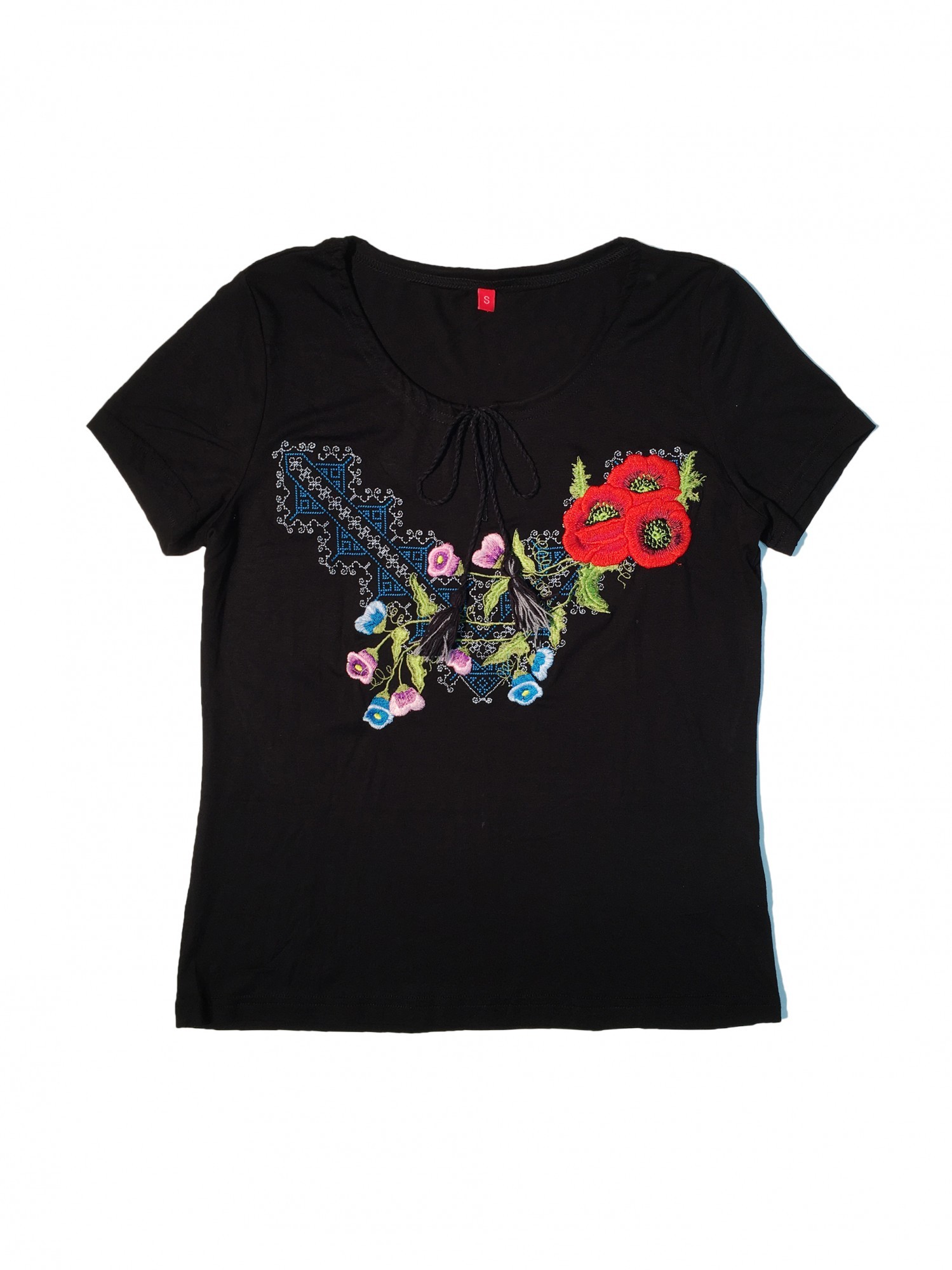 

Футболка черная с вышивкой на короткий рукав Piccolo L MOTYV by  Незабудка, Футболка черная с вышивкой на короткий рукав Piccolo L MOTYV by M Незабудка