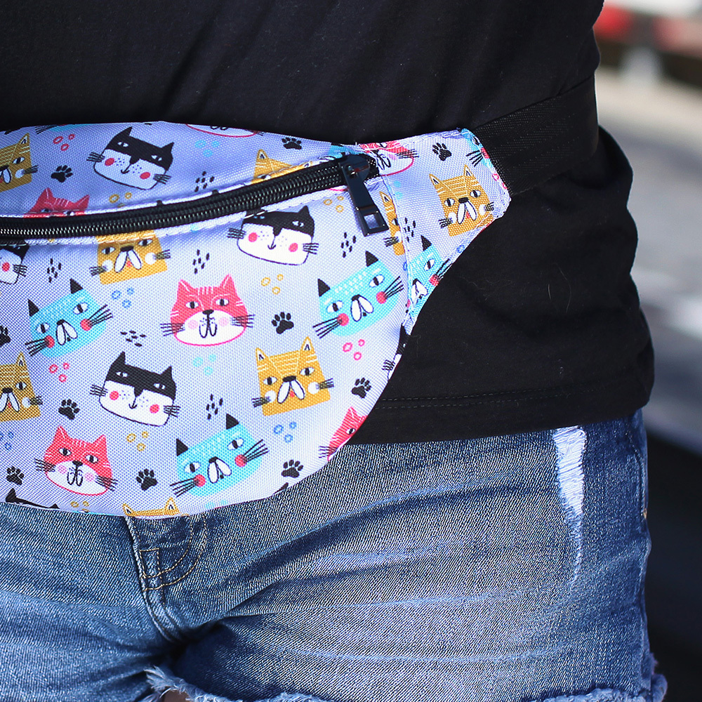 

Сумка бананка BUMBAG Котячьи мордашки Presentville 27х16 см 000174085
