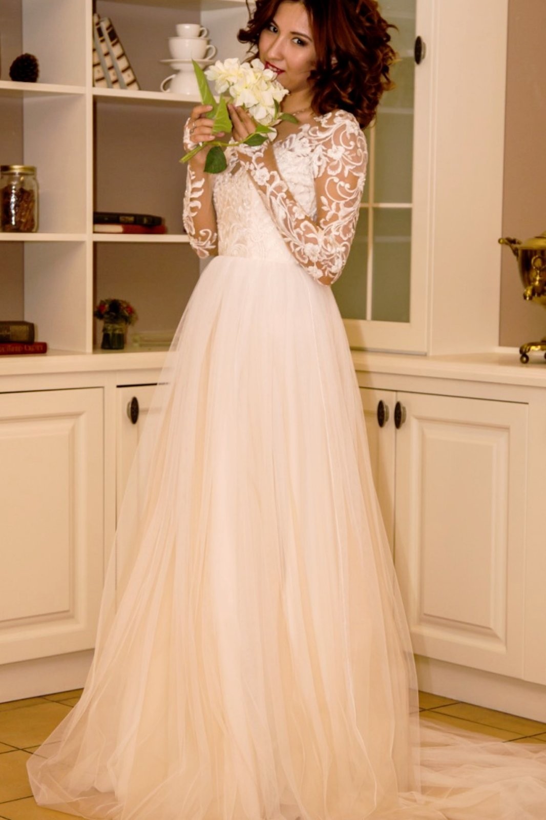 

Свадебное платье ANGEL FASHION DRESS КСАВИЯ-1 42 молочный/кремовый