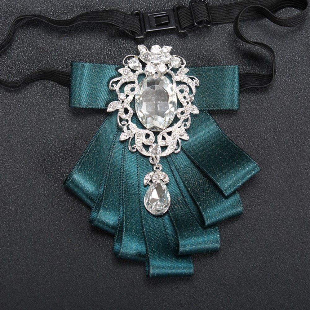 

Бабочка-бантик Bow Tie House изумрудная с камнем 09968