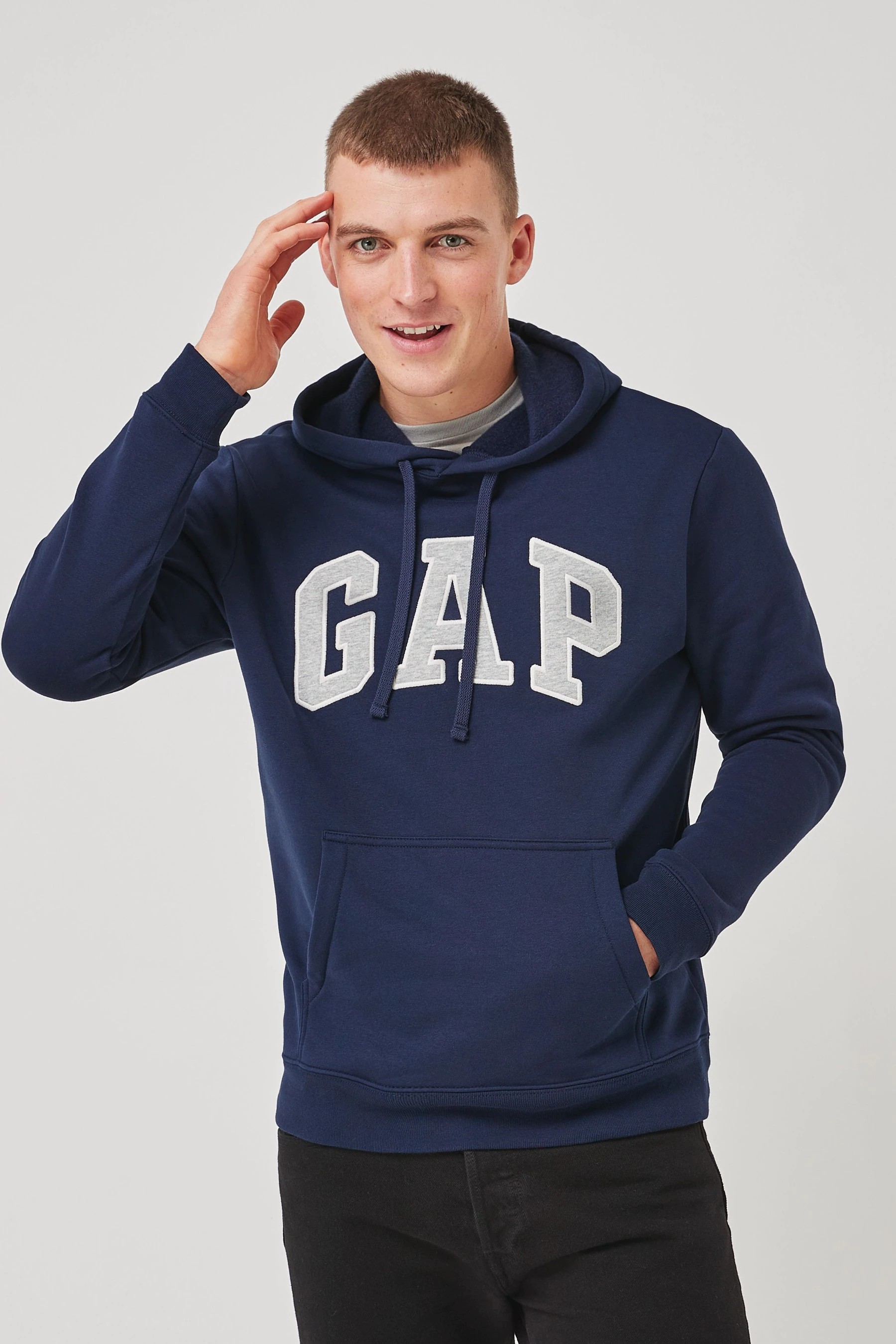 

Мужская толстовка GAP с капюшоном и карманами 1159759485 (Синий, Мужская толстовка GAP с капюшоном и карманами 1159759485 (Синий, L)