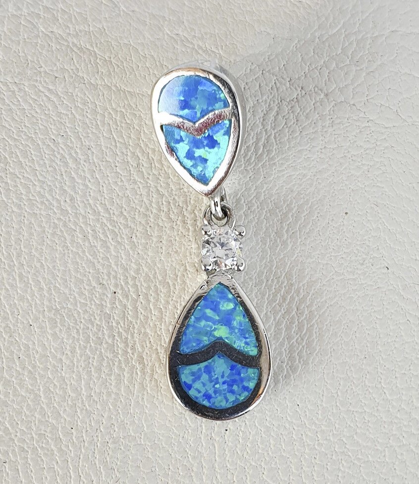 

Кулон серебряный с опалом 3,39 г