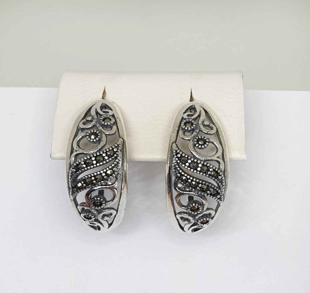 

Сережки серебряные с марказитом 5,92 г