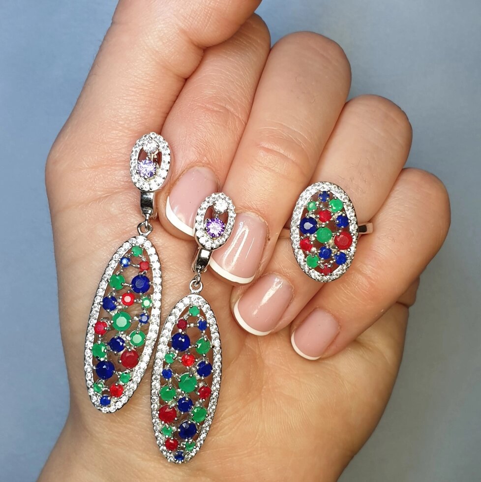 

Сережки серебряные с сапфиром, рубином, изумрудом 12,14 г