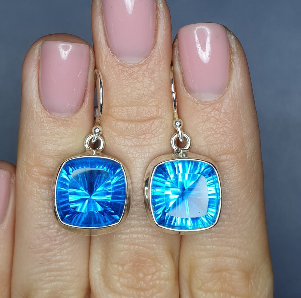 

Сережки серебряные с аквамарином 8,33 г
