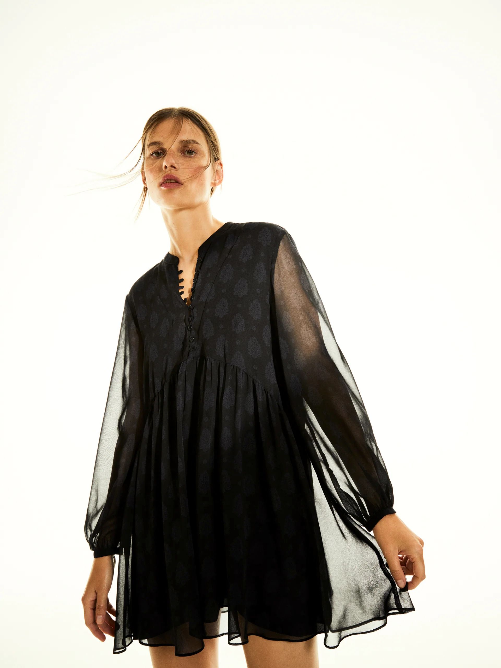 

Платье Zara 8882-069-800  Черное, Платье Zara 8882-069-800 XS Черное