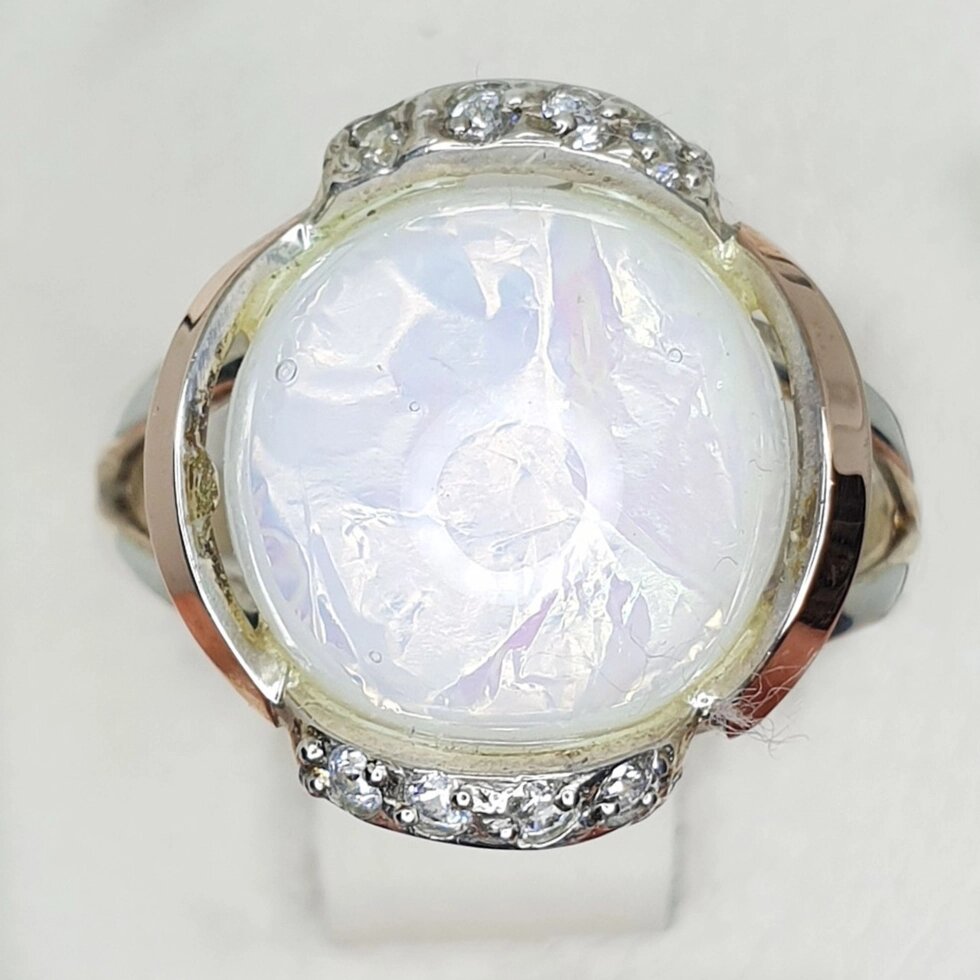 

Кольцо серебряное с опалом 18 3,04 г