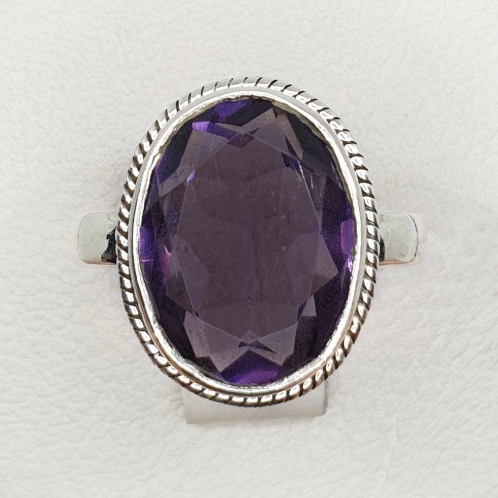

Кольцо серебряное с аметистом 19 5,98 г