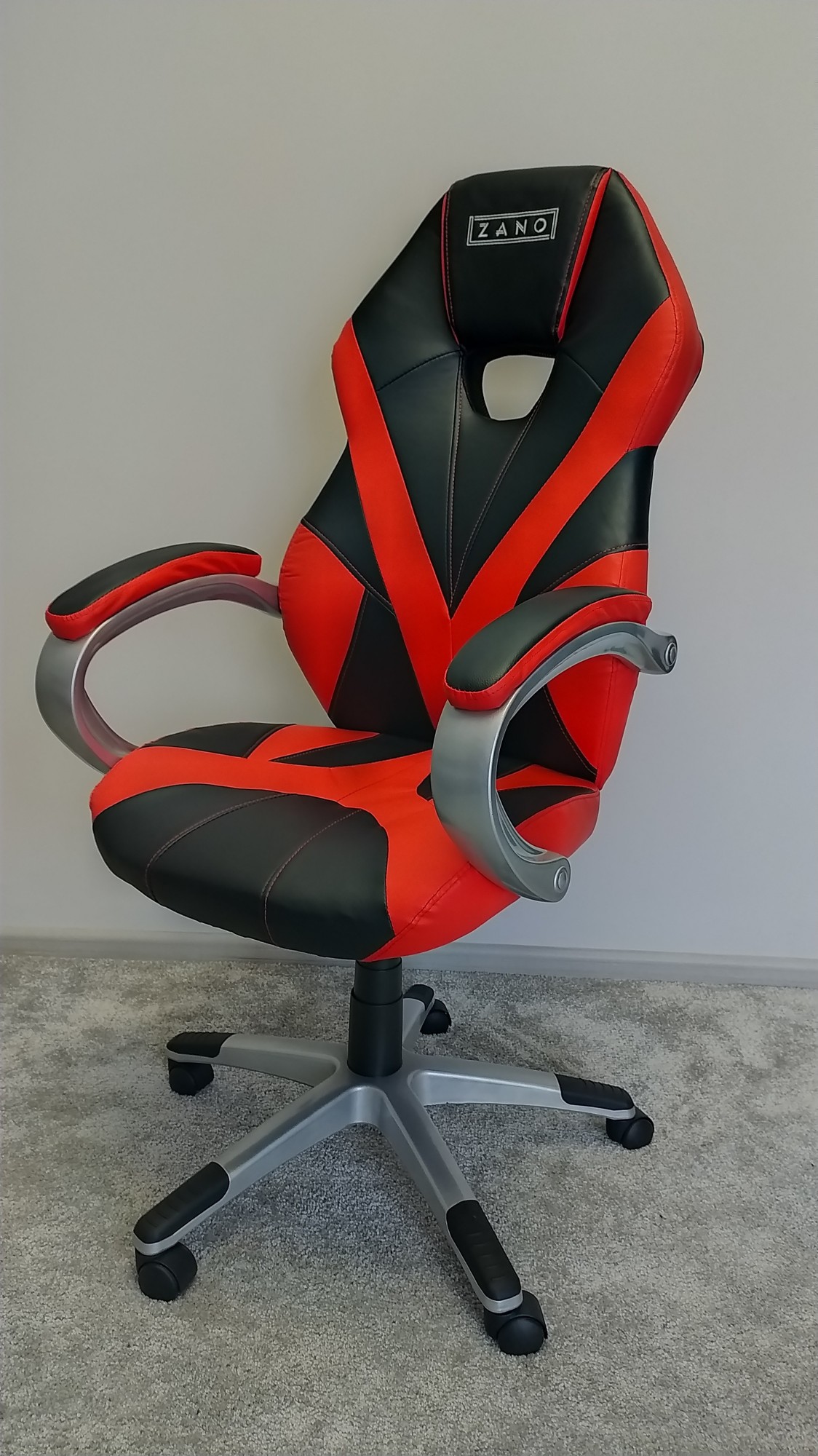 

Компьютерное геймерское кресло ZANO RACER RED + Коврик под мышку