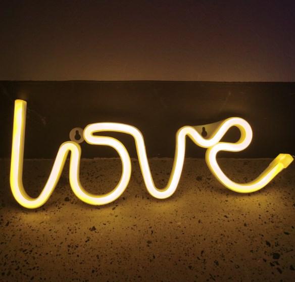 

Ночник неоновый love, теплый белый/ лампа / светильник