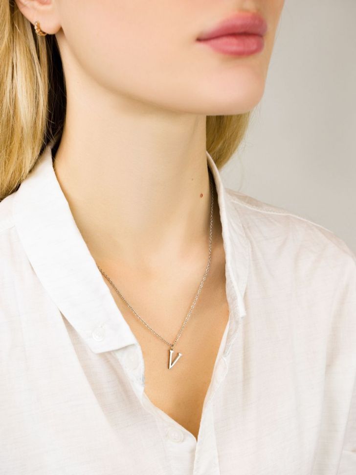 

Кулон Spikes SNP-05S из стали на цепочке (Буква: W)