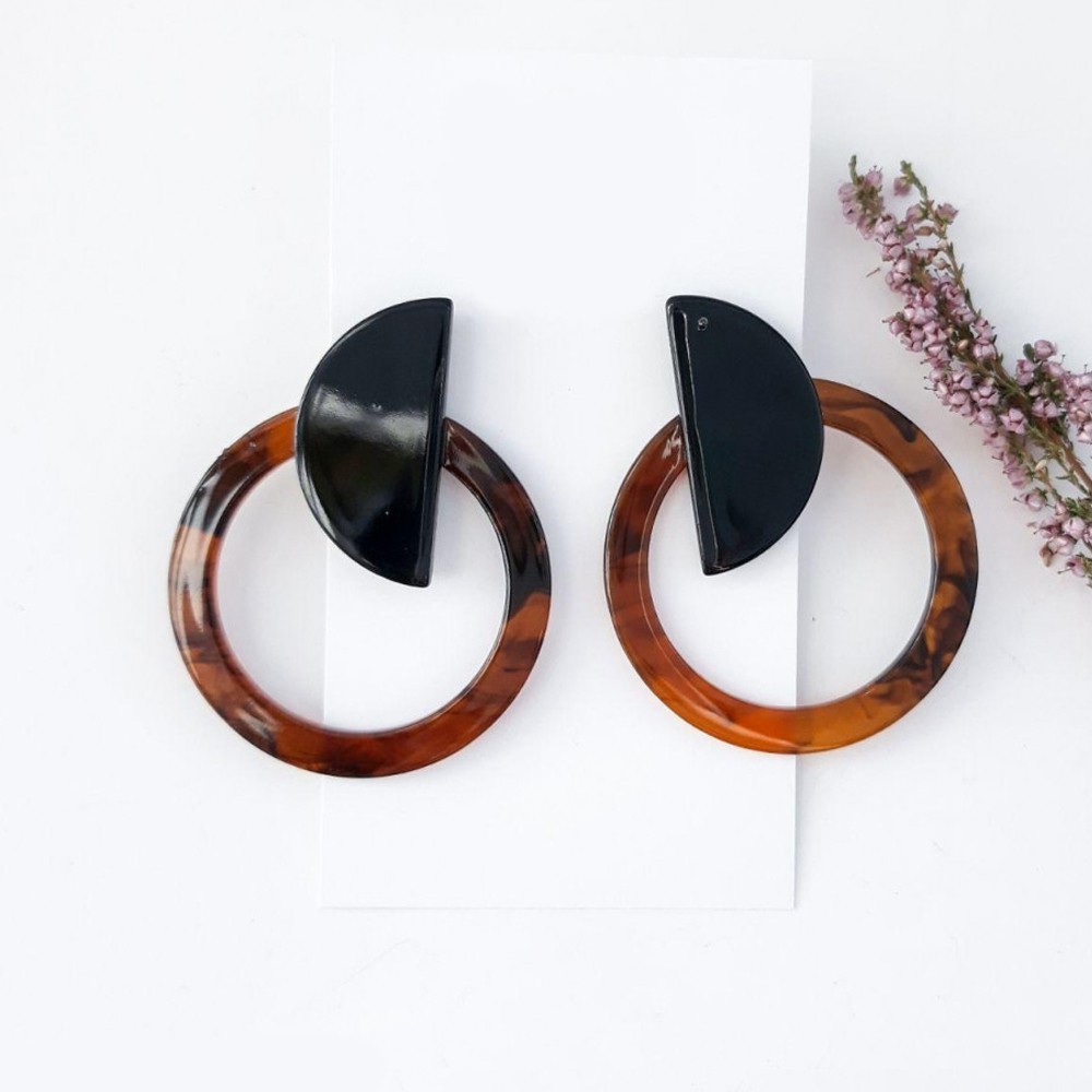

Серьги акриловые Fashion коричневые MK0812