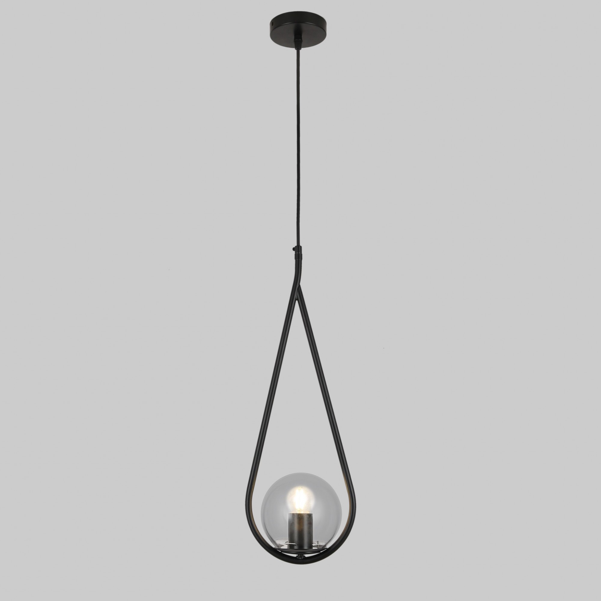 

Люстра LEVISTELLA Droplet черная с прозрачным шаром 13 см