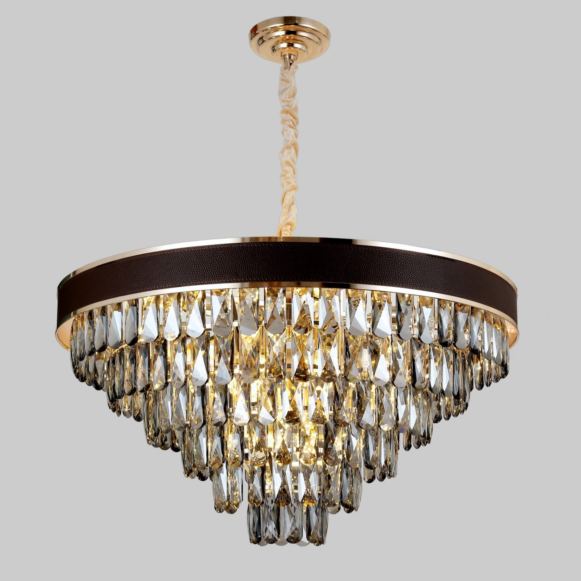 

Люстра LEVISTELLA Glass Cascade черно-золотая круглая на 16 ламп 75 см