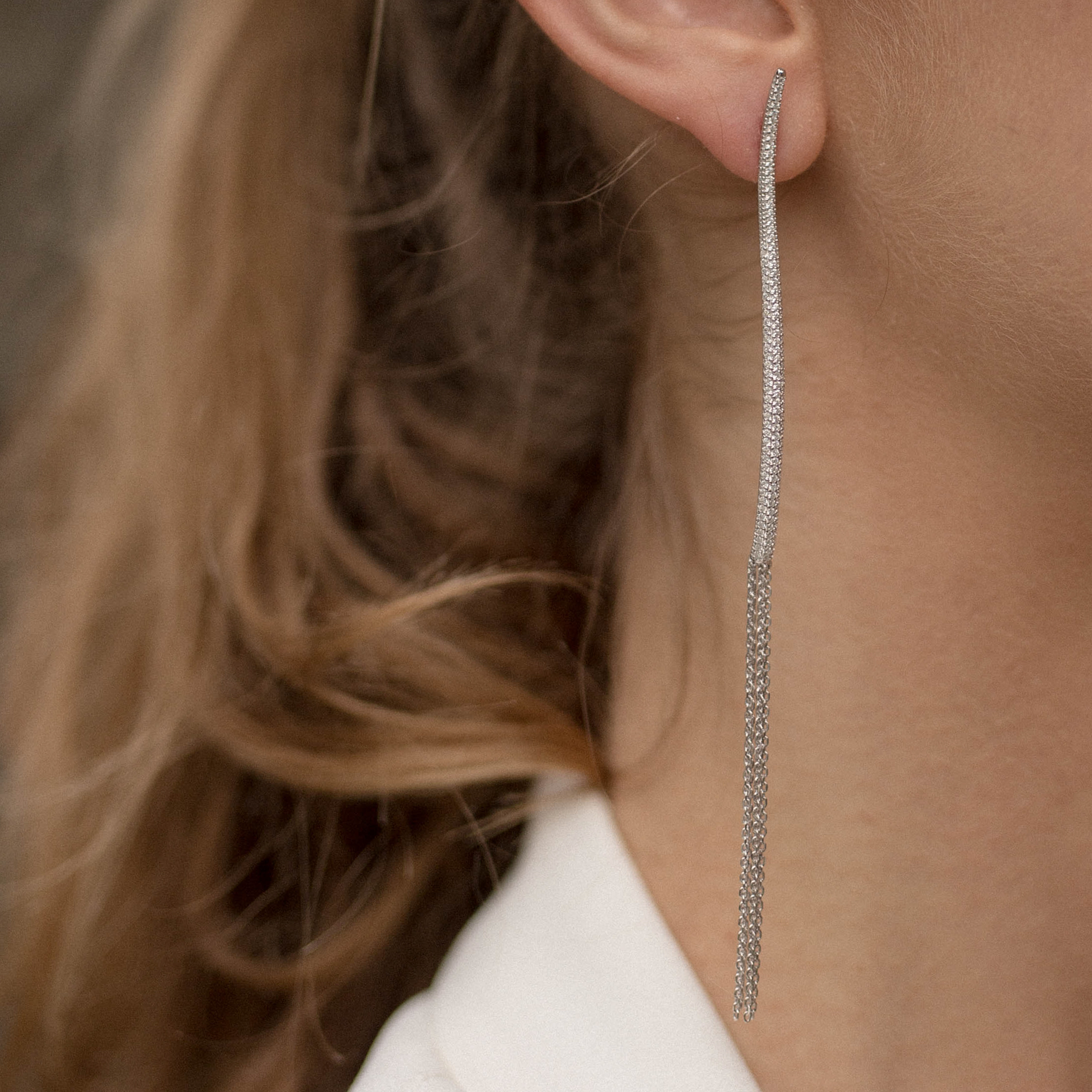 

Серебряные серьги с фианитами C121380 Диамант
