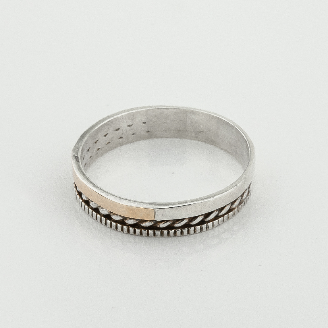 

Серебряное кольцо с золотыми накладками к606 Диамант, 19,5 размер