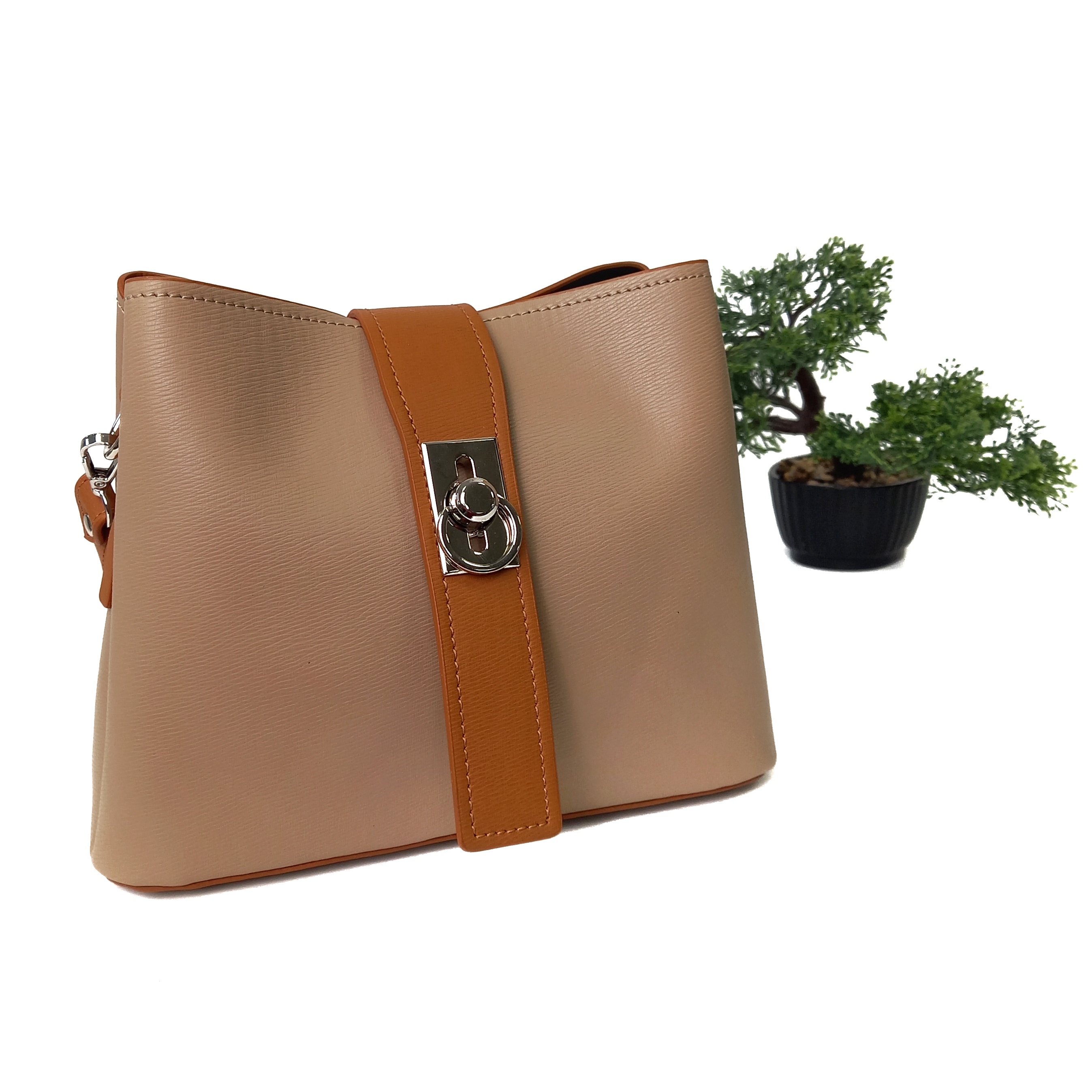 

Женская сумка новинка искуусственная кожа Konaca бежевый 5901-5