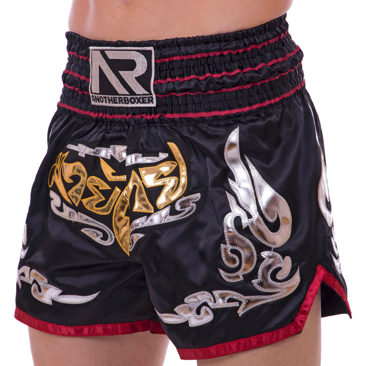 

Шорты для тайского бокса и кикбоксинга Another Boxing 2341 размер M (46-48) Black-Gold-Silver