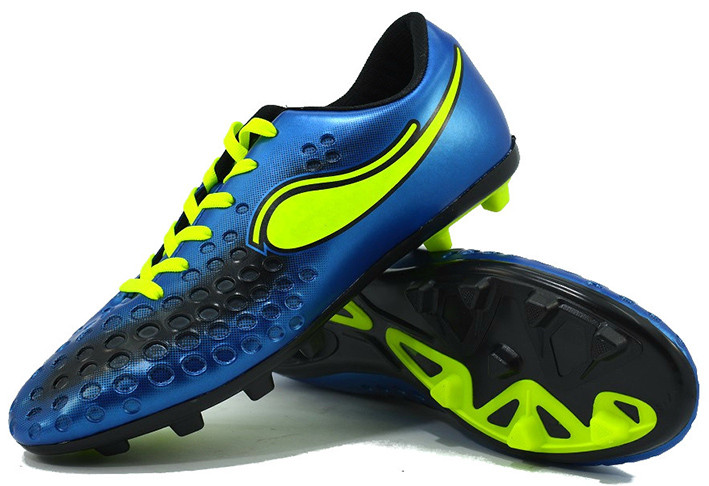 

Футбольные бутсы 39 синие Walked Sport 581-08