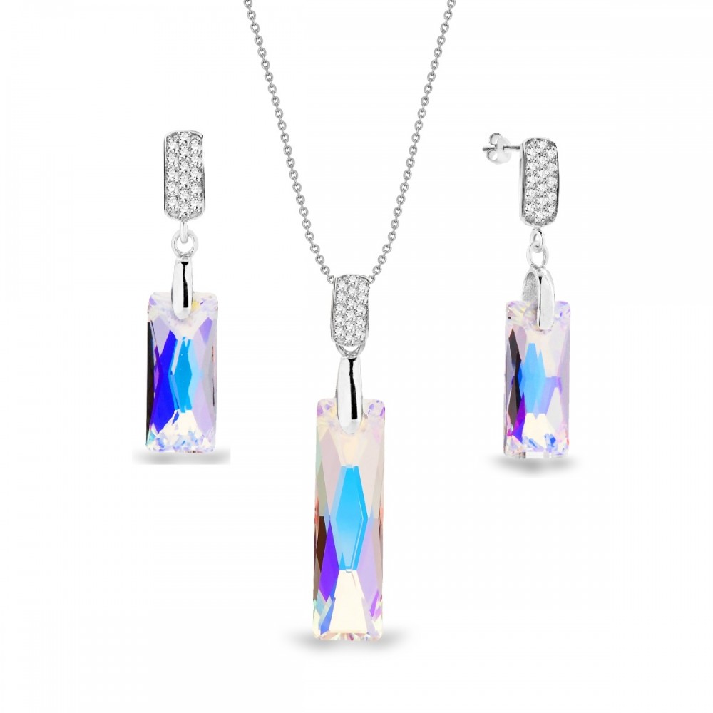 

Серебряный комплект Spark со Swarovski Queen Baguette NCK646525AB