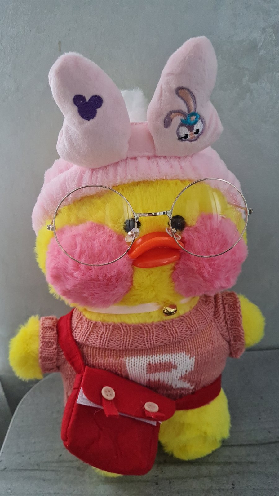 

Мягкая игрушка Плюшевая ЛалаФанФан Уточка Lalafanfan Duck в одежде 29 см желтый красный 2