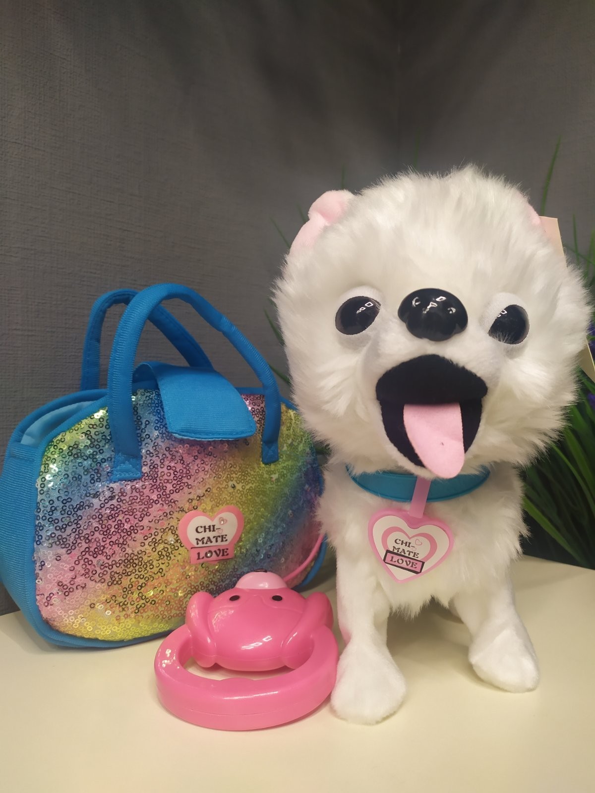 

Интерактивная плюшевая Собачка Chi Mate Love Чихуахуа в сумке ( ходит, виляет хвостиком, 2 песни на украинском языке)