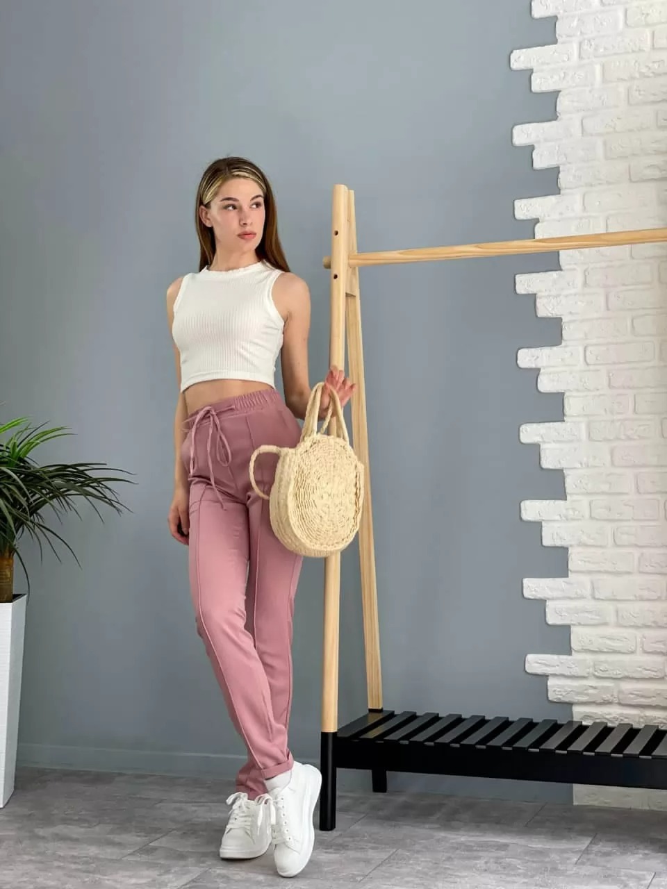 

Fashions • Брюки с высокой посадкой Indigo Fashions  розовый (140-фг, Fashions • Брюки с высокой посадкой Indigo Fashions 46 розовый (140-фг)