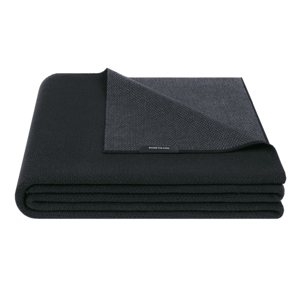 

Плед Woolkrafts OFF BLACK 140x200 черно-серый WKN213