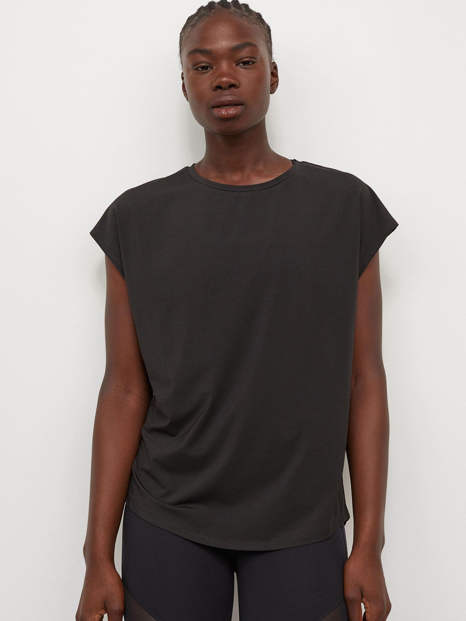 

Футболка H&M Sport 9607263abr  Черная, Футболка H&M Sport 9607263abr XS Черная