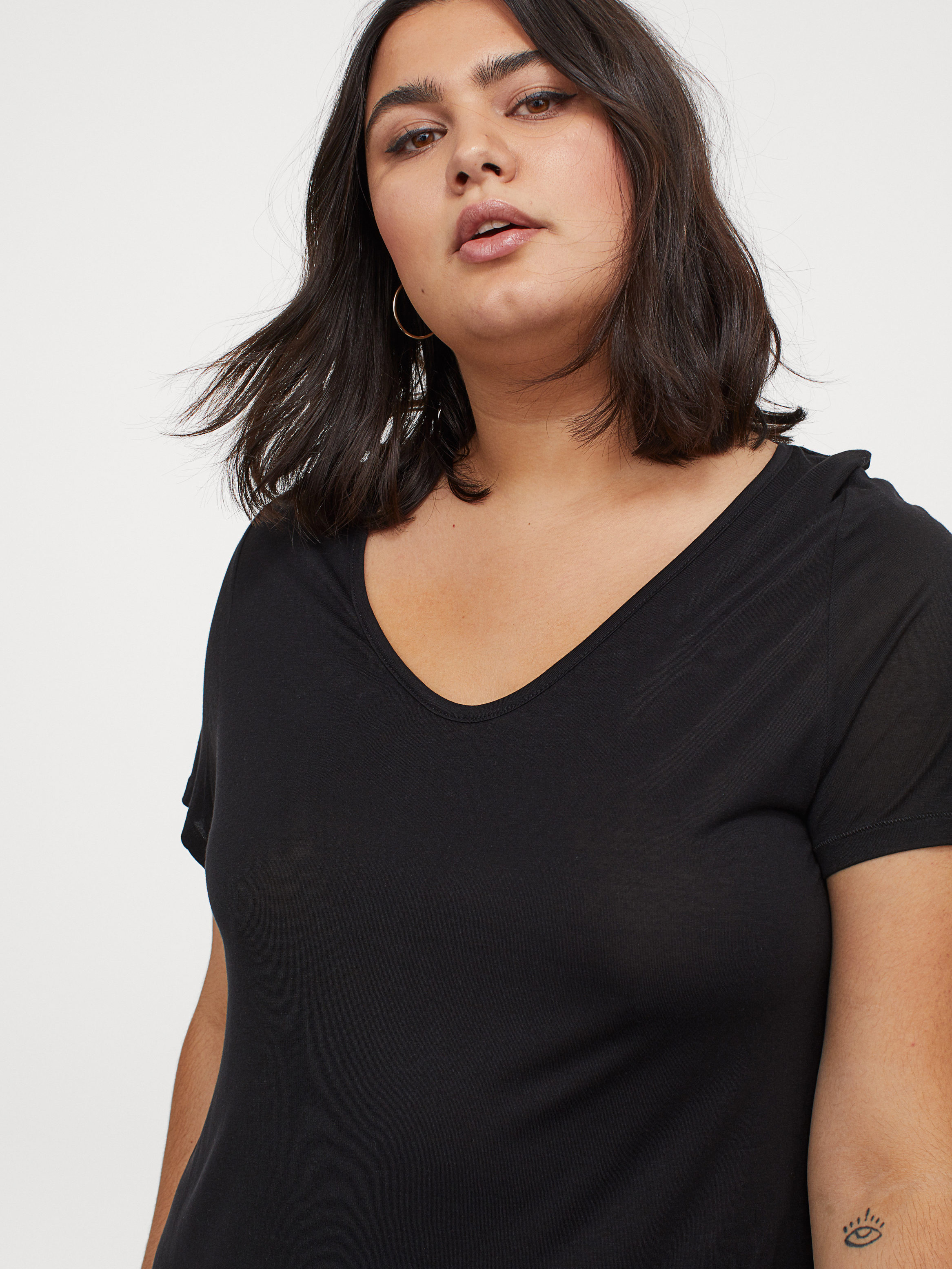 

Футболка H&M 9767191Babr  Черная, Футболка H&M 9767191Babr 2XL Черная