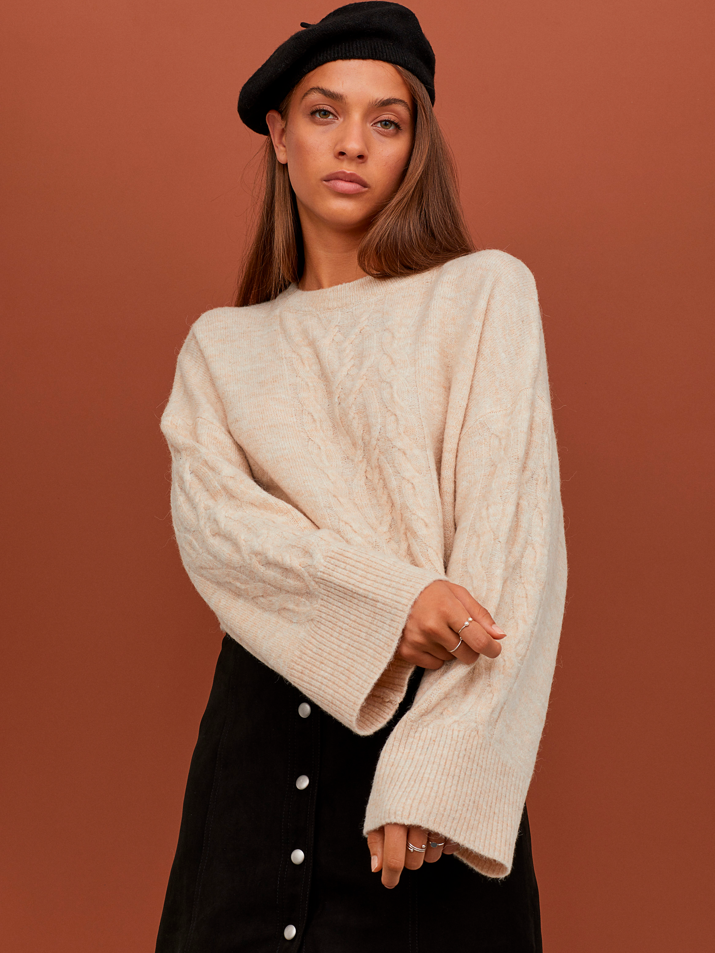 

Джемпер H&M 03-280756539-006  Бежевый (СА2000001716359, Джемпер H&M 03-280756539-006 L Бежевый (СА2000001716359)