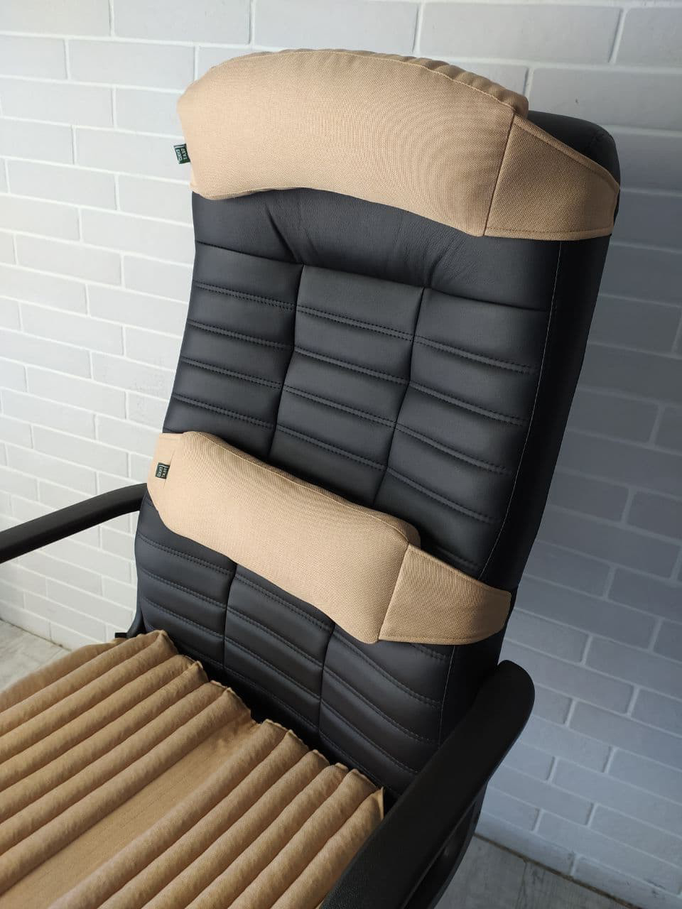 

Комплект эргономическая накидка Ekkoseat для игрового кресла с подушками под поясницу и шею Бежевый (ekko_4_Б)