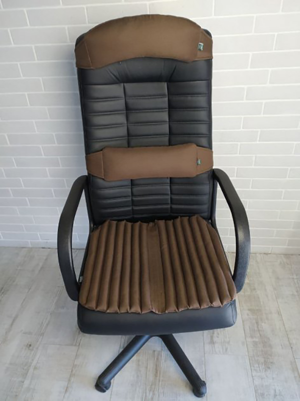 

Комплект ортопедическая накидка Ekkoseat для кресла шефа с подушками под поясницу и шею Коричневый (ekko_4_f5_К)