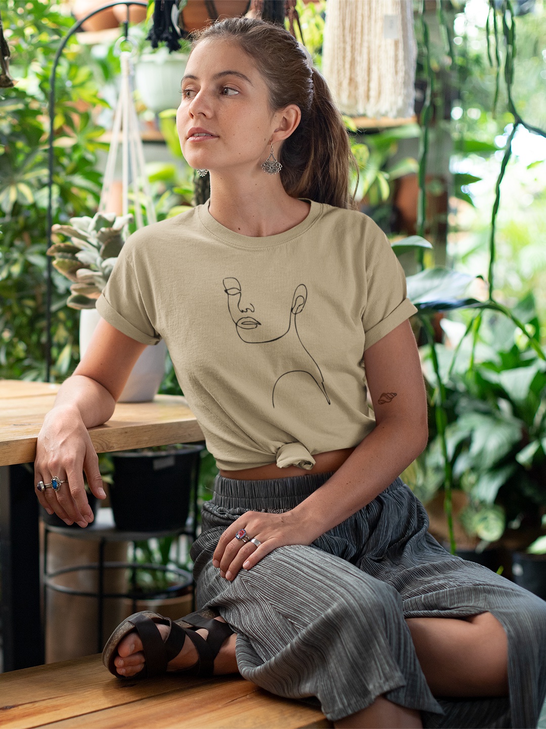 

Женская OLDISEN футболка “Нежность-2” – Беж, L-XL | 48-50 WTN-011M
