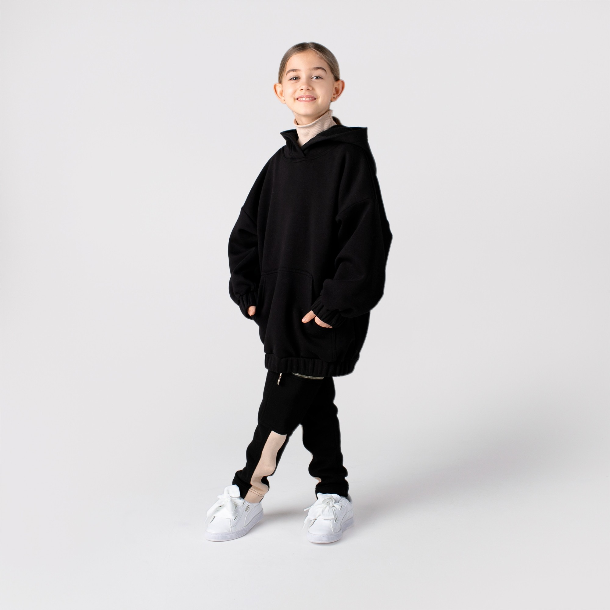 

Детское худи для девочек Mone kids oversize с капюшоном черный р.128