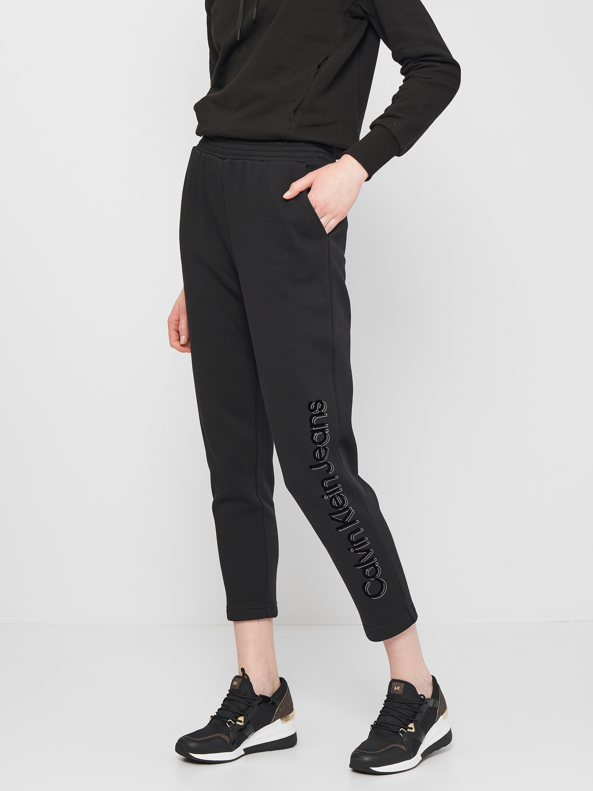 

Спортивные штаны Calvin Klein Jeans Institutional Jog Pant J20J217752-BEH  Ck Black/Ck Black, Спортивные штаны Calvin Klein Jeans Institutional Jog Pant J20J217752-BEH M Ck Black/Ck Black
