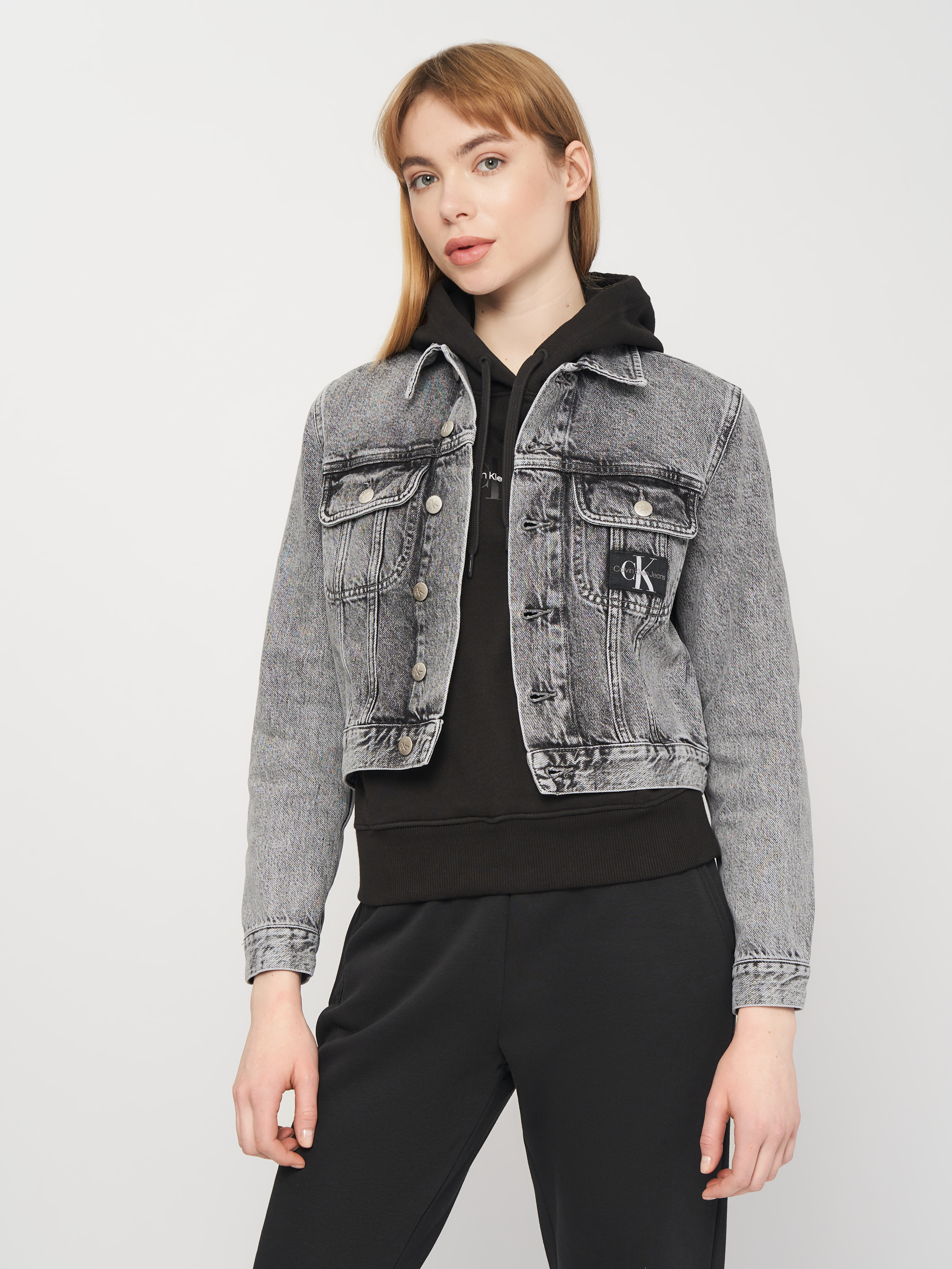 

Джинсовая куртка Calvin Klein Jeans Cropped 90S Denim Jacket J20J217814-1BZ  Denim Grey, Джинсовая куртка Calvin Klein Jeans Cropped 90S Denim Jacket J20J217814-1BZ M Denim Grey