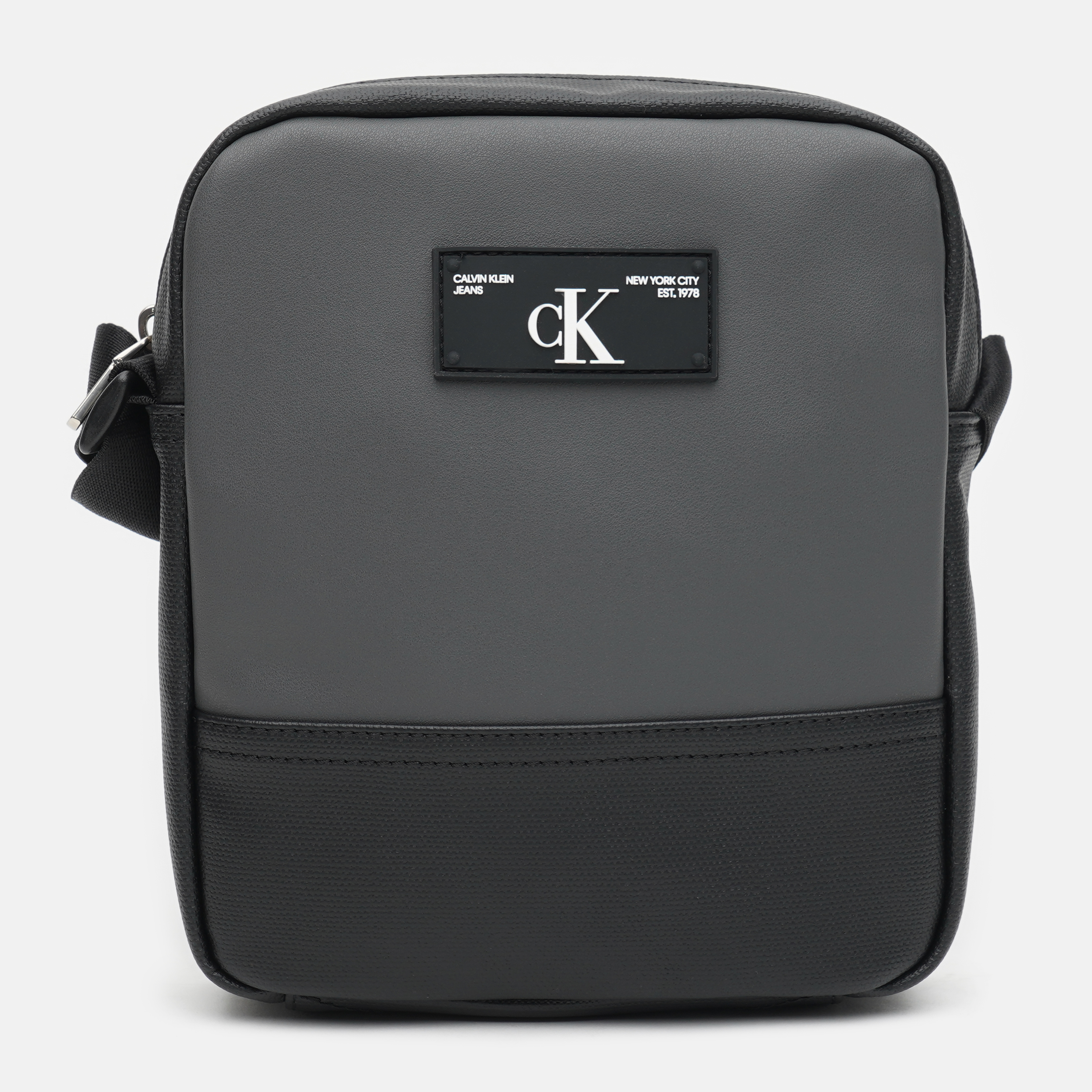 

Сумка мужская Calvin Klein Jeans Mix Media Reporter K50K508196-0IM Silver