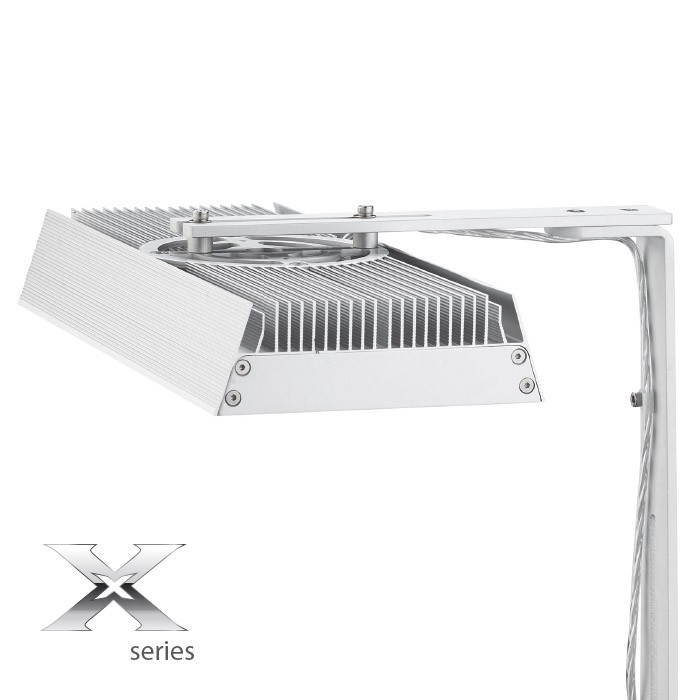 

LED-светильник Chihiros X series 100, 4200 лм для аквариумов 60-80 см (332-1100)