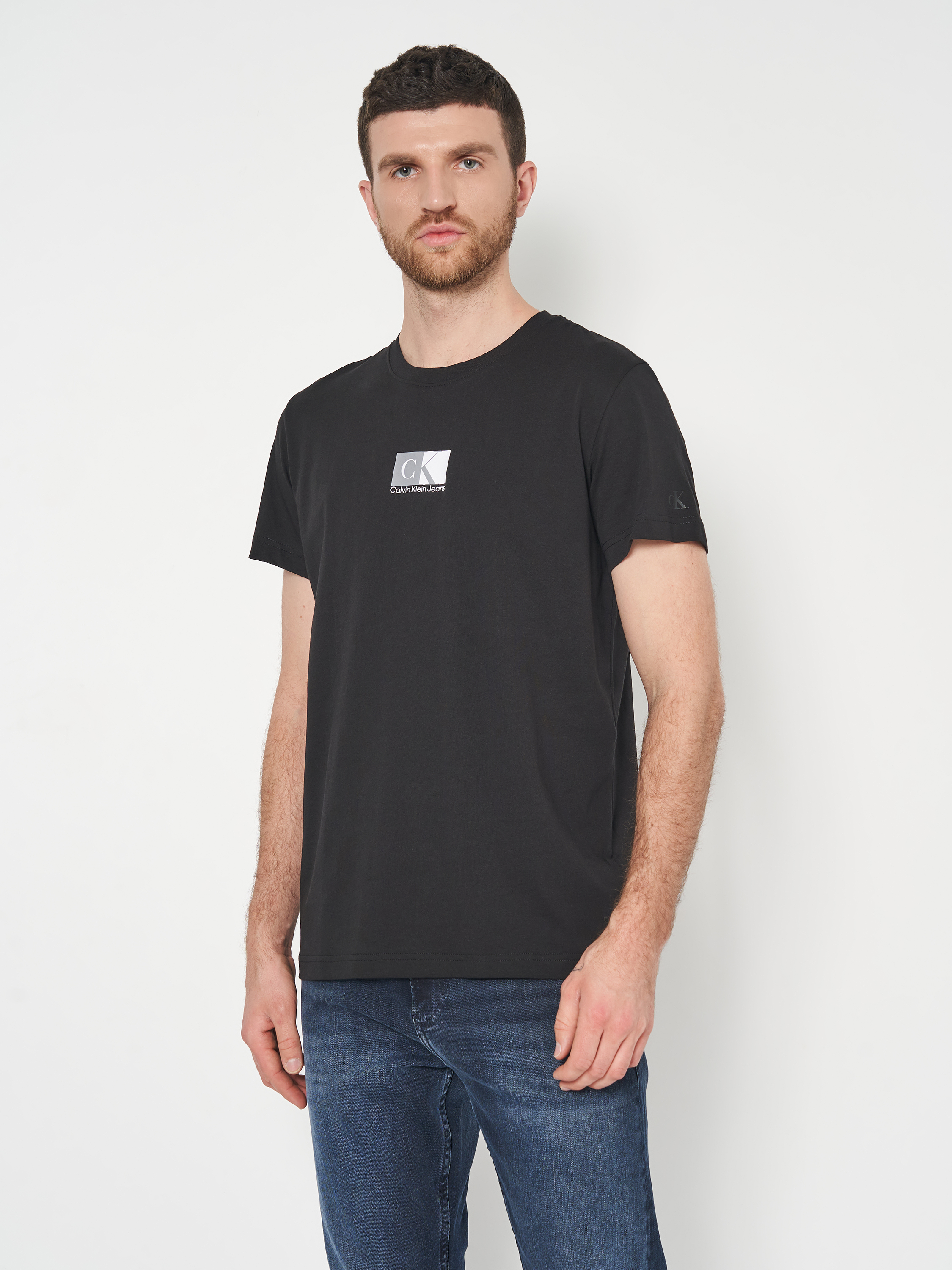 

Футболка Calvin Klein Jeans Small Center Box Tee J30J319712-BEH  Ck Black/Ck Black, Футболка Calvin Klein Jeans Small Center Box Tee J30J319712-BEH S Ck Black/Ck Black