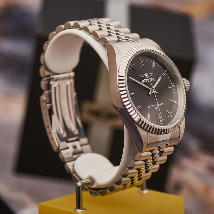 

Швейцарские мужские часы Invicta (Инвикта) Specialty 29372