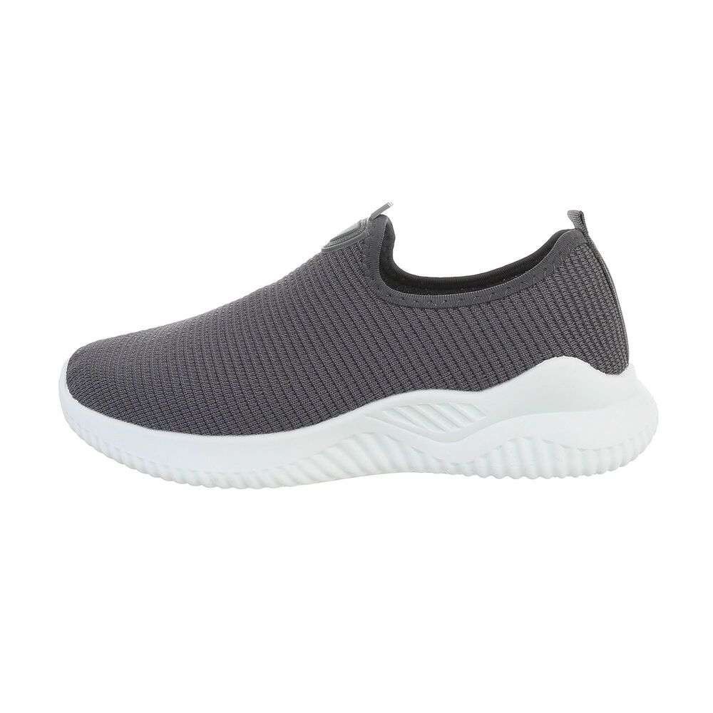 

Кроссовки мужские 3C 41 серый (J107-2-grey!41)