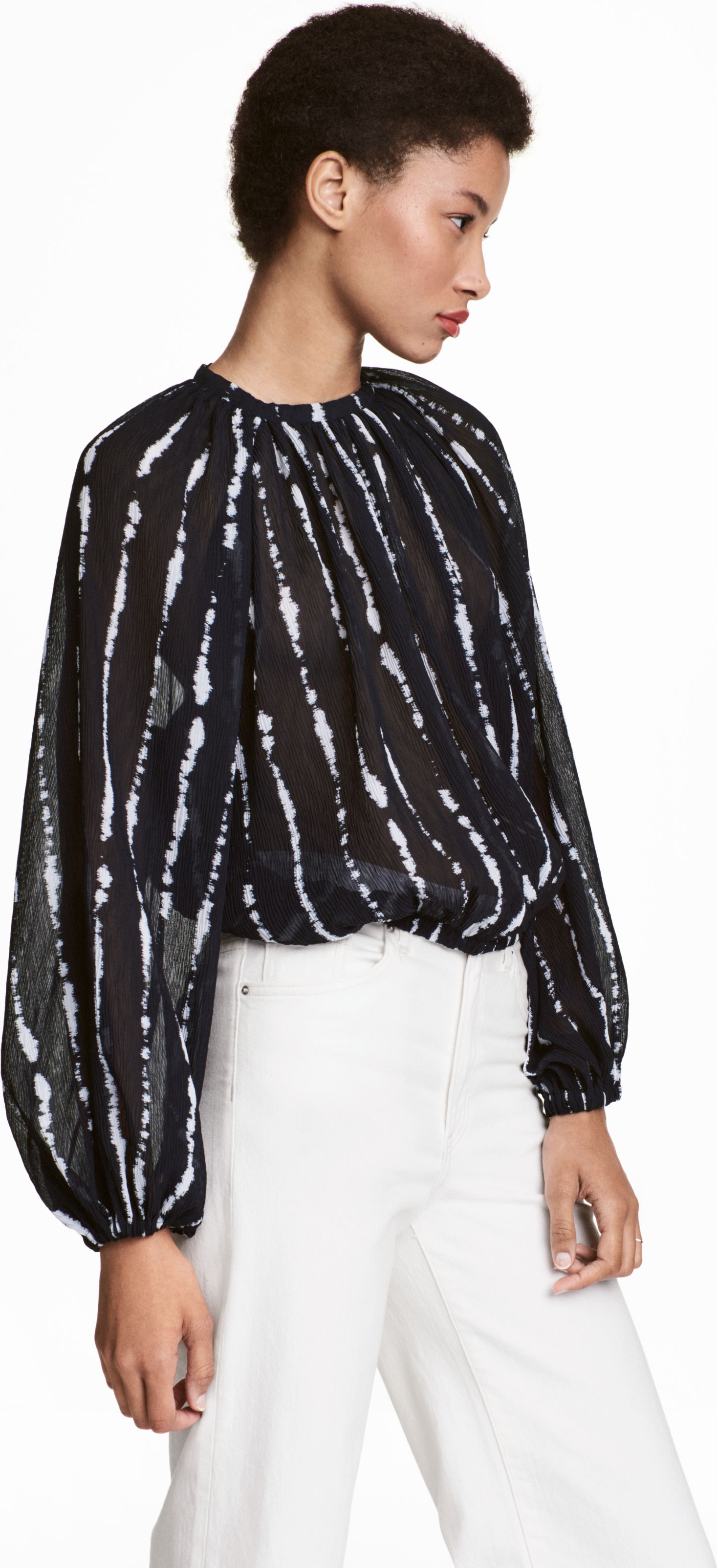 

Блузка H&M KK5556846 38 Черная