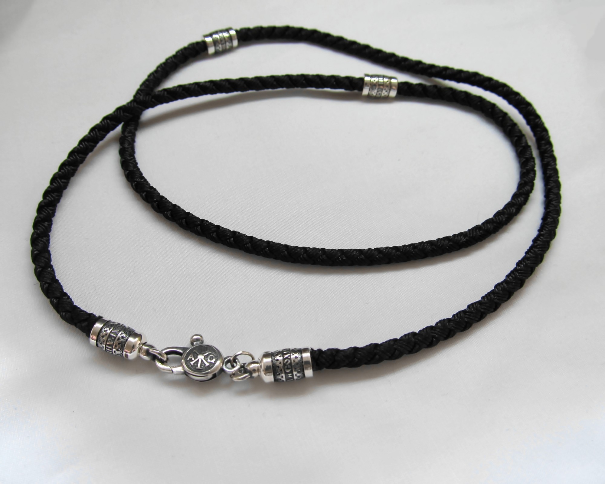 

Шнур шелковый с серебряным замком и вставками SilverArtisan 1.71174 50 размер