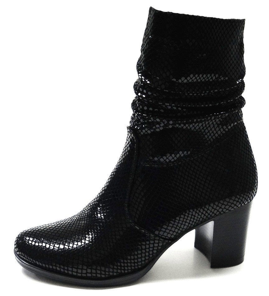 

Ботинки женские демисезонные Rozal 199/85 натуральная кожа черные 38 размер подкладка байка